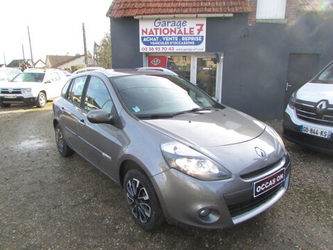 Renault Clio III Estate 2010 occasion Solterre 45700