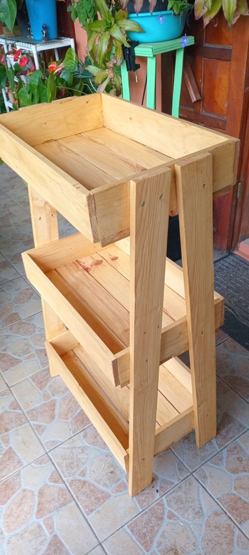 Etagere rangement divers paniers Meubles
