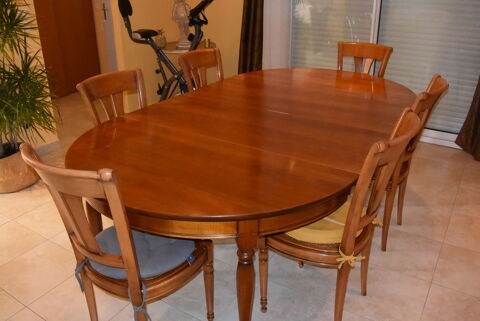 TABLE DE SAM MERISIER + 6 CHAISES  ACHAT 4100 EUROS 350 Castries (34)