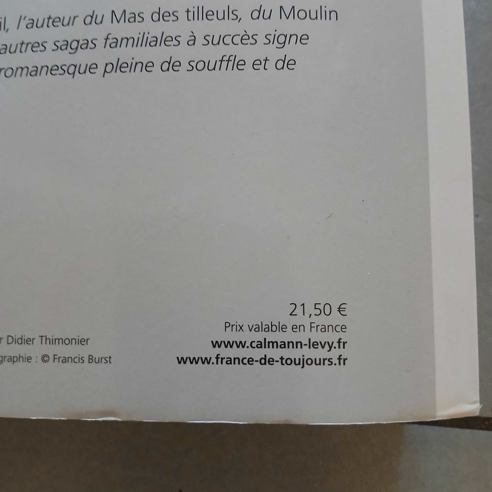 livre Les sentiers de l ' exil Livres et BD