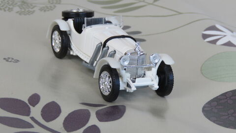Voiture miniature Mercedes SSKL 1931 9 Gap (05)