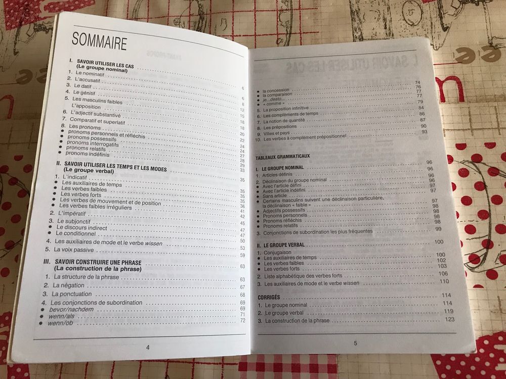 ALLEMAND. Pr&eacute;cis grammatical avec 250 exercices Livres et BD