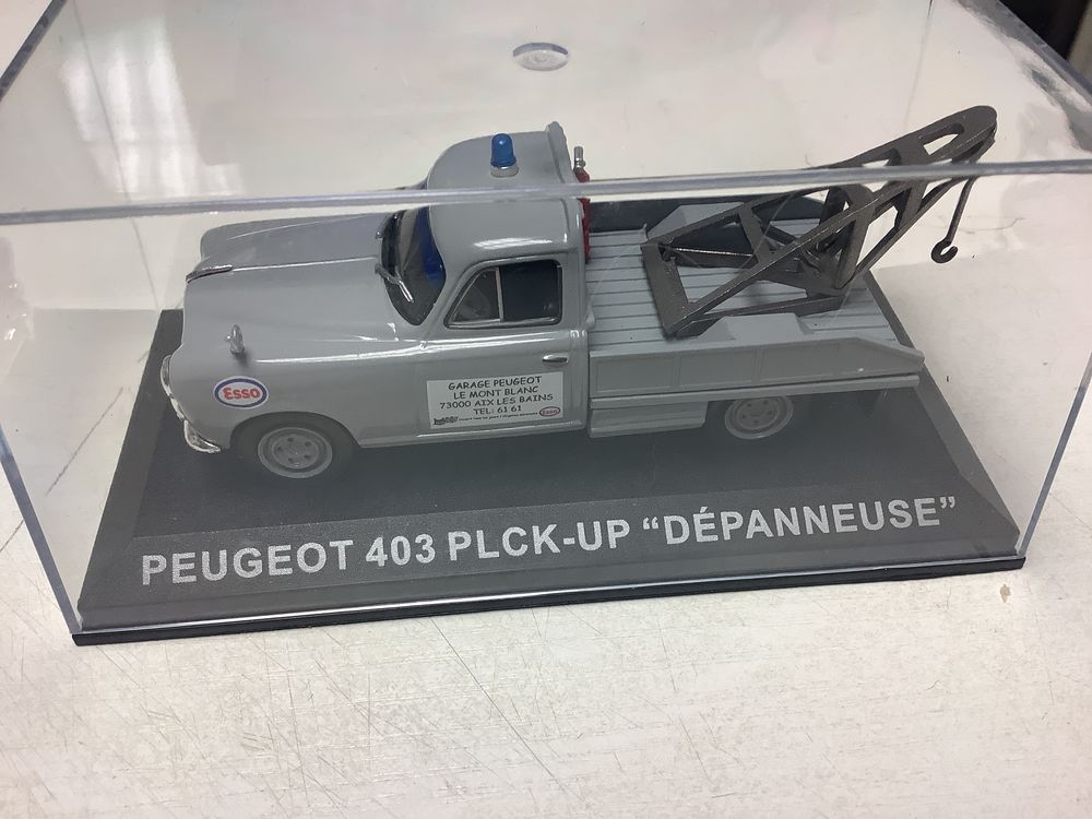 PEUGEOT 403 PICK-UP D&Eacute;PANNEUSE 1/43 voiture miniature 