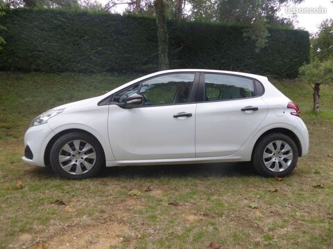Peugeot 208 AFFAIRE 1.6 BLUEHDI 100 BVM5 PACK CLIM 2015 occasion Ch&acirc;teauneuf-de-Galaure 26330