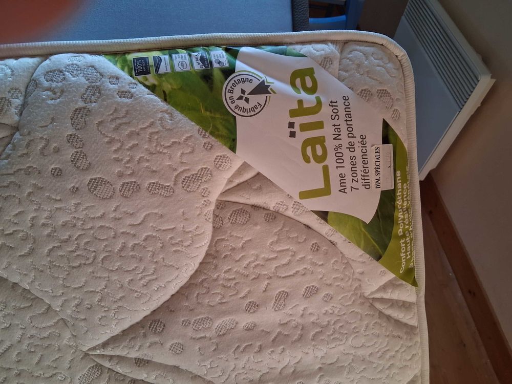 MATELAS+ SOMMIER achet&eacute; 933e vendu 250e Meubles