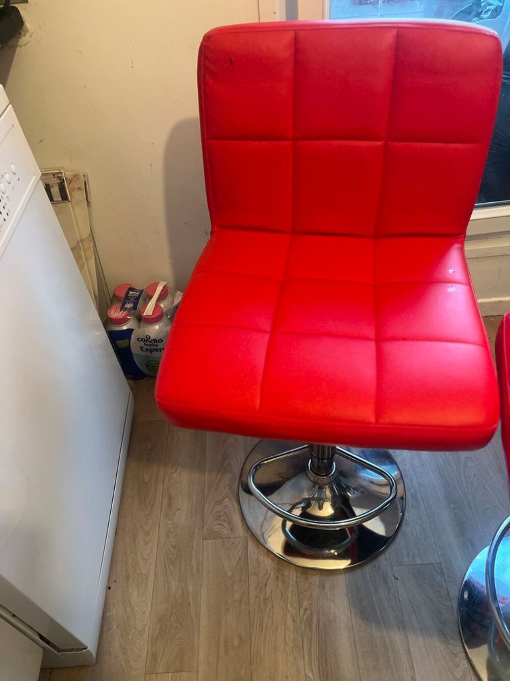 Tabourets rouges Meubles