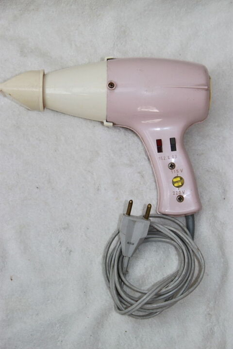 Sche cheveux Calor 3 Montigny-Lencoup (77)