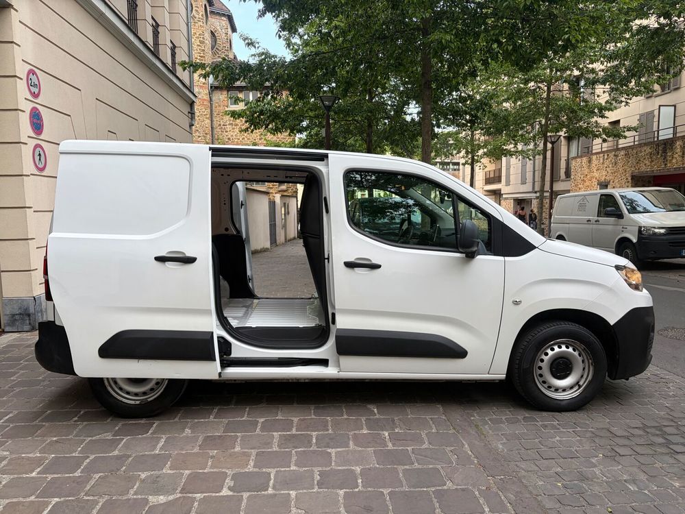 Berlingo BERLINGO VAN M 650 BLUEHDI 100 S&S DRIVER 2019 occasion 92370 Chaville