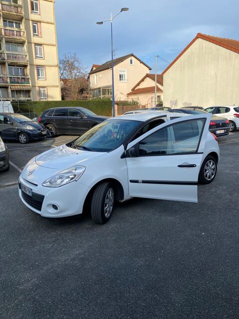 Renault Clio III 1.2 16V 75 2011 occasion Drancy 93700