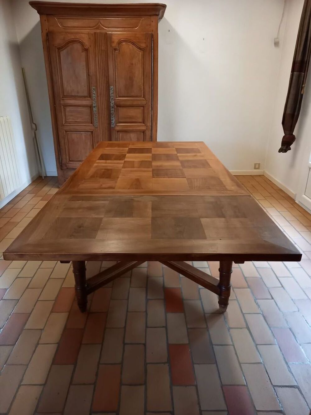Belle table repas plateau marqueterie Meubles