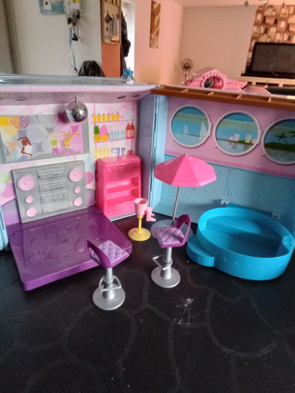 Avion discoth&egrave;que barbie Jeux / jouets