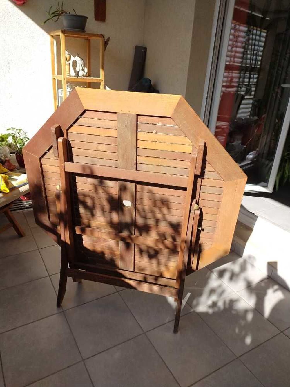 TABLE SALON DE JARDIN EN TECK ET 04 CHAISES Meubles