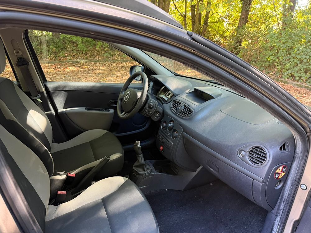 Clio III Estate Clio Estate III dCi 70 eco2 Authentique 2009 occasion 35000 Rennes
