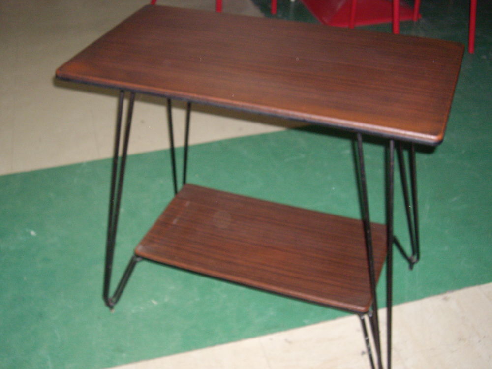 Belle table t&eacute;l&eacute; vintage Meubles