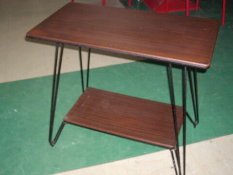 Belle table tl vintage 25 Le Creusot (71)
