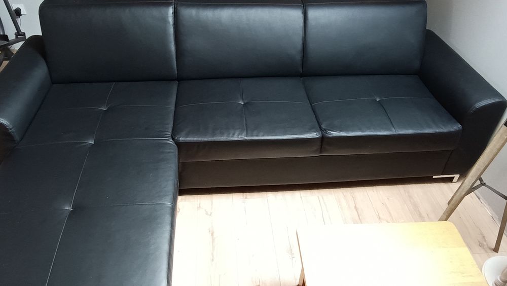 canape d'angle en cuir tr&egrave;s bon &eacute;tat Meubles