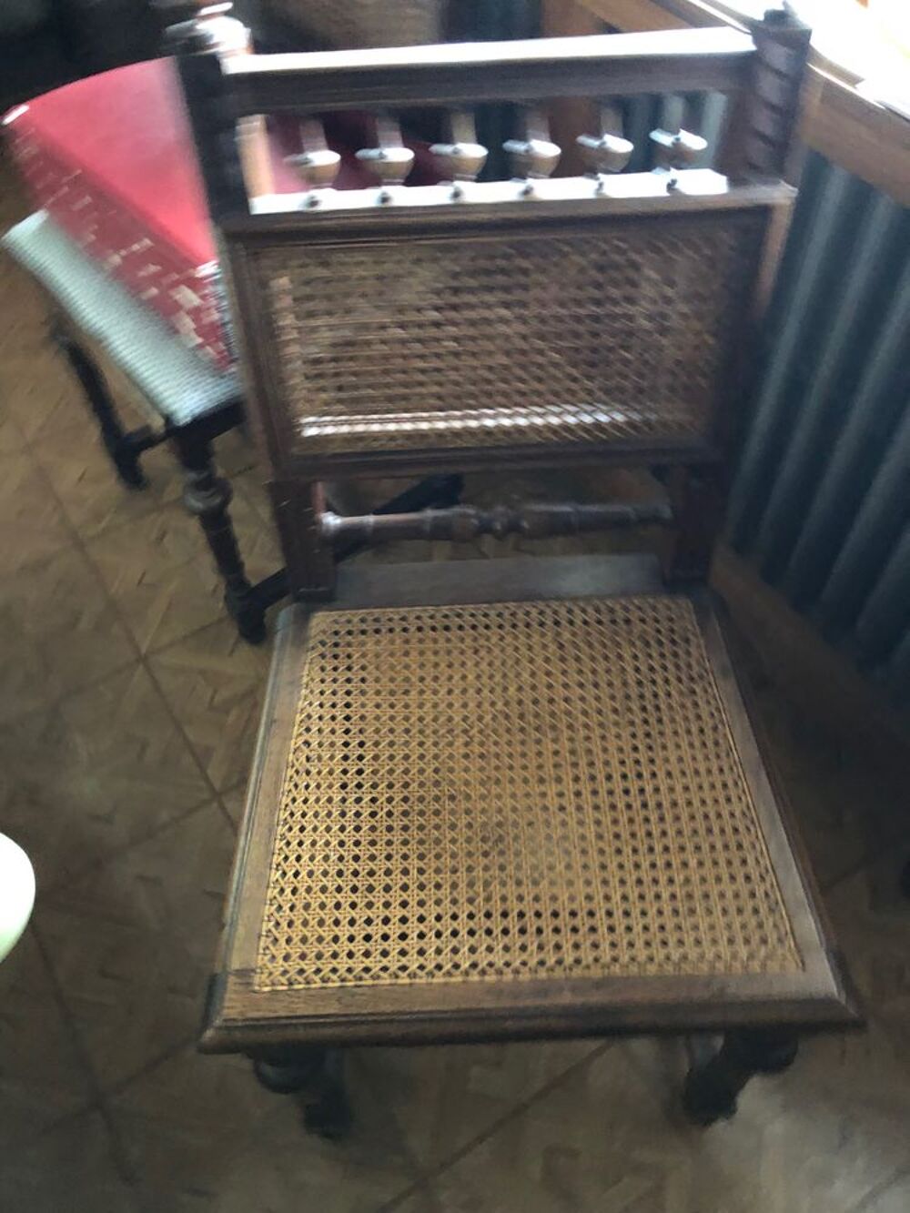 BUFFET HENRI II avec 1 Table et 4 chaises Meubles