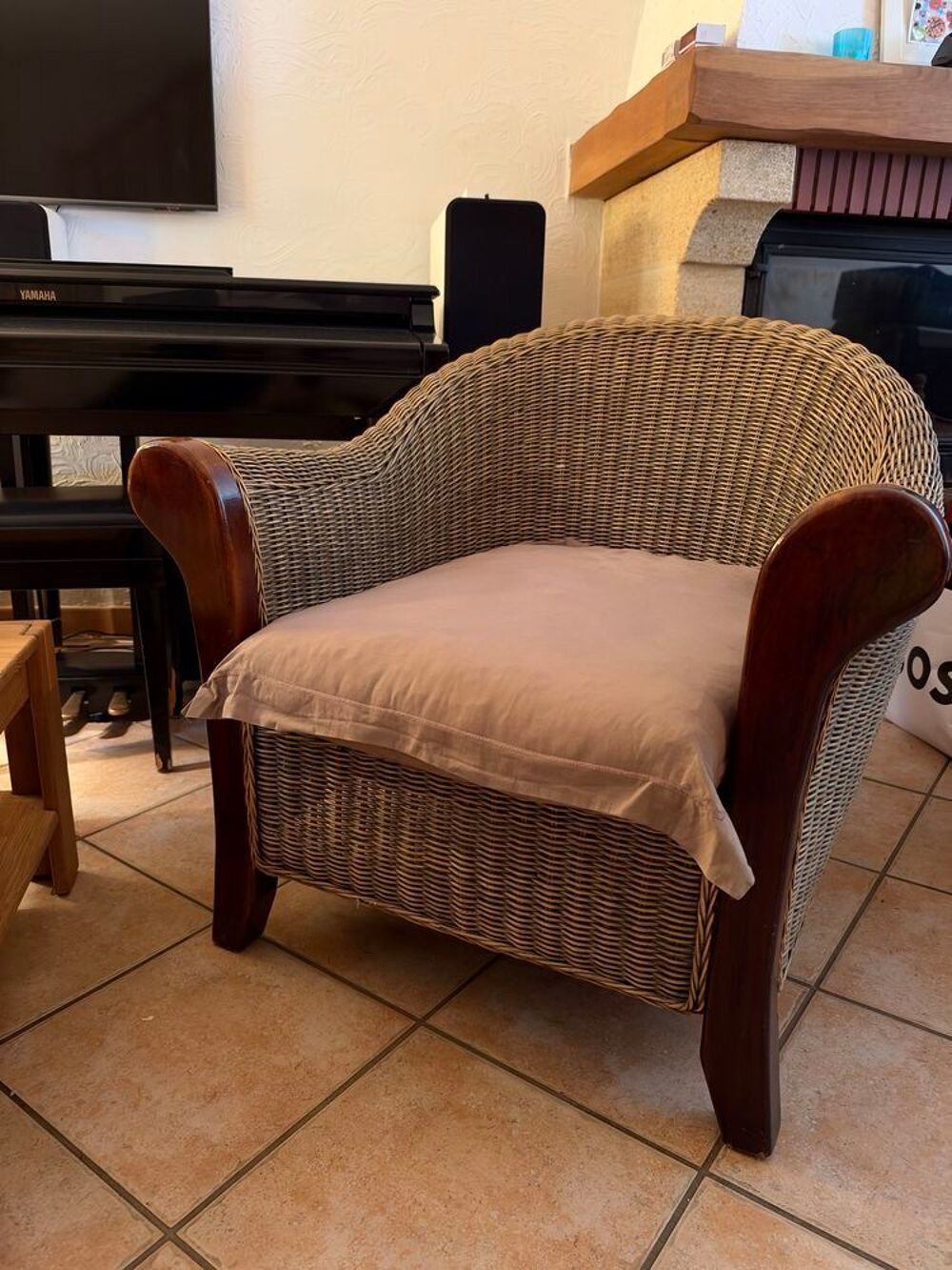Fauteuil bois-ratan avec coussin Meubles
