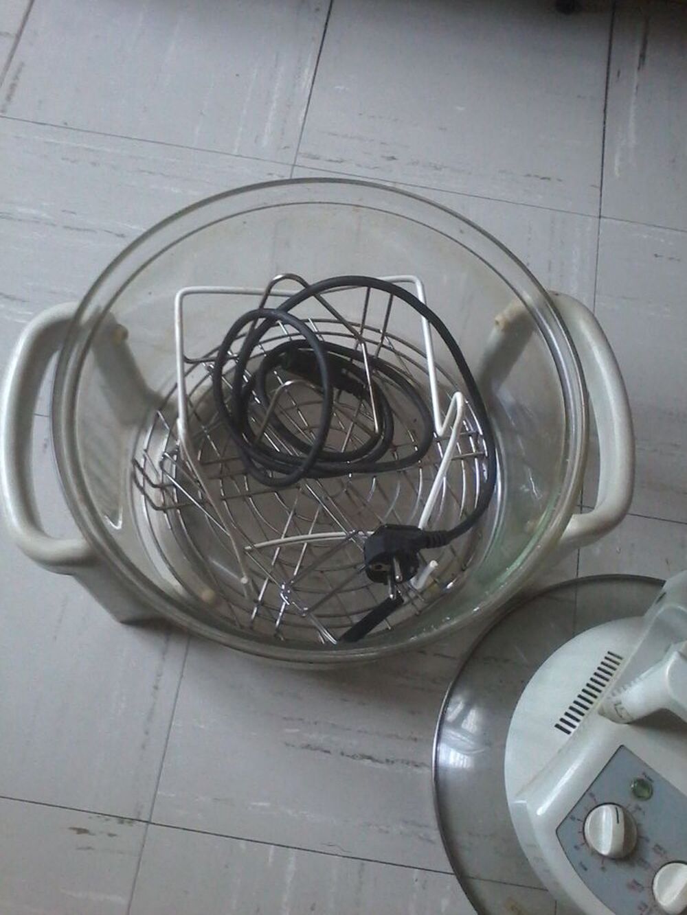 four halog&egrave;ne chaleur tournante Electromnager