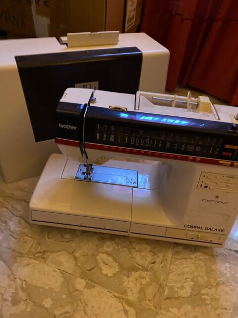 machine  coudre Brother lectronique  mmoire 110 Mauguio (34)