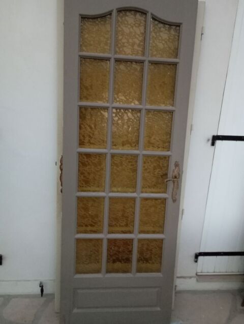 porte d'int�rieur en bois massif 72 cm avec petits carreaux 20 Saint-Dizier (52)