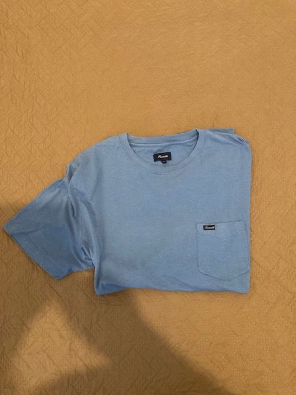 TEE-SHIRT Vêtements
