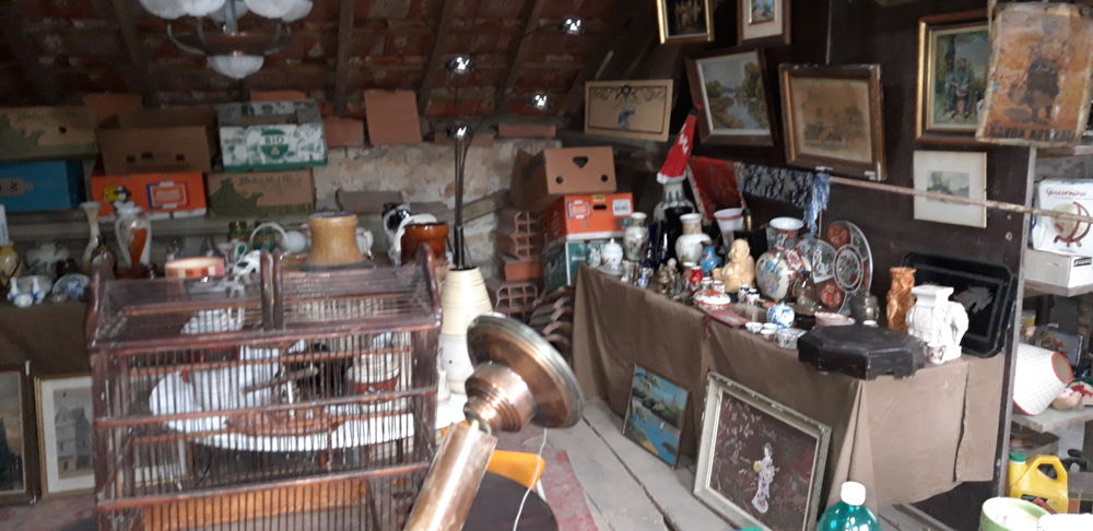 Vide grange grenier maison brocante 