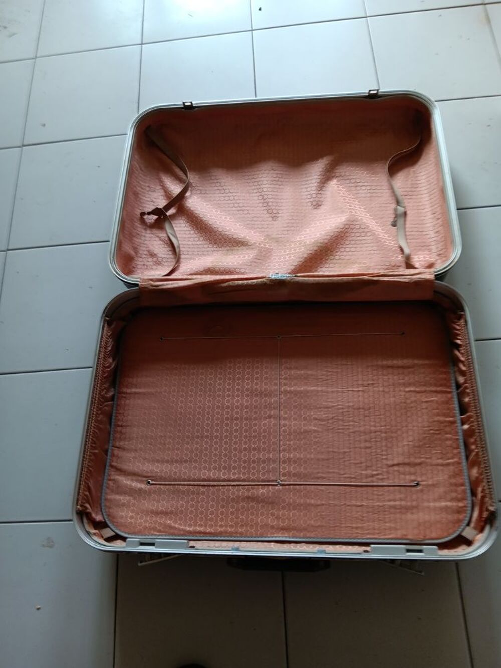 valise delsey vintage. Maroquinerie