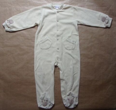 Pyjama en taille 4 ans 2 Montaigu-la-Brisette (50)