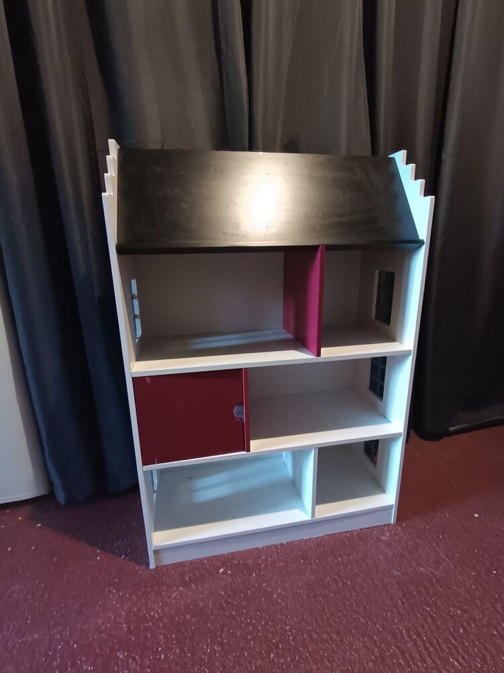 Maison biblioth&egrave;que avec toit en tableau ardoise craie Mobilier enfants