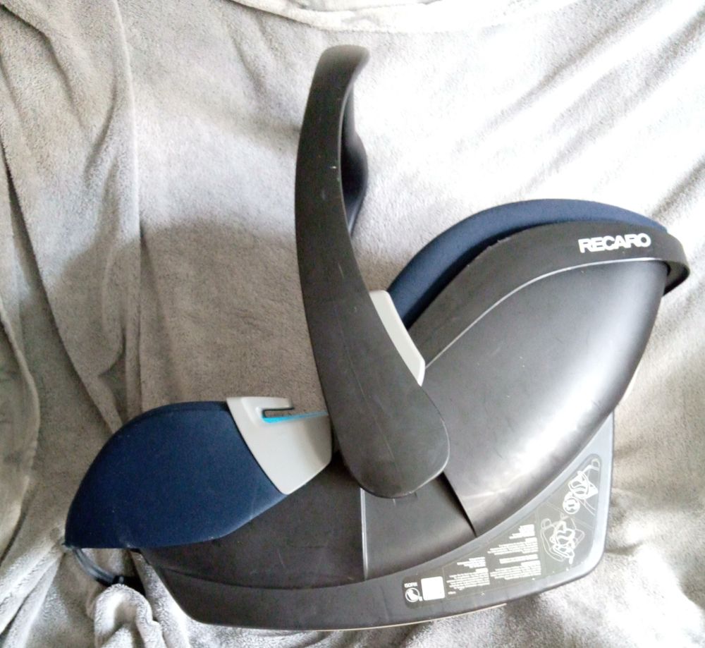 Si&egrave;ge auto cosy Recaro Guardia Puériculture