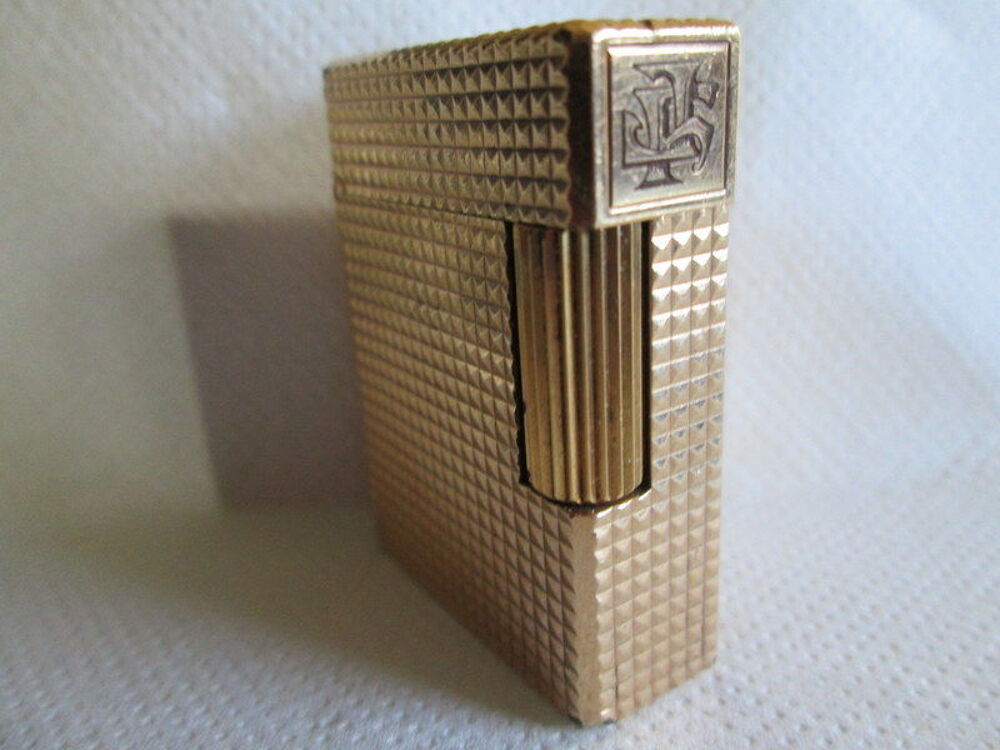 briquet Dupont plaqu&eacute; or 20&micro; Bijoux et montres