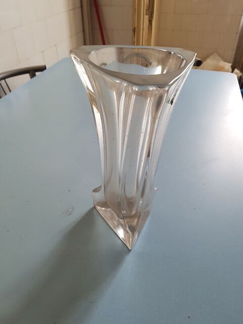 Grand vase en cristal brch sur le pied : 10 Mouxy (73)