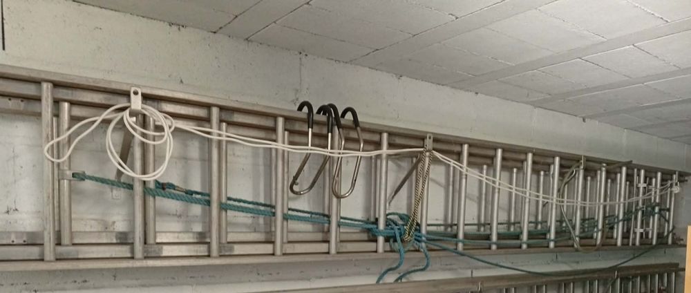 &Eacute;chelle m&eacute;tallique 12 m&egrave;tres d&eacute;ploy&eacute;e 3 brins Bricolage
