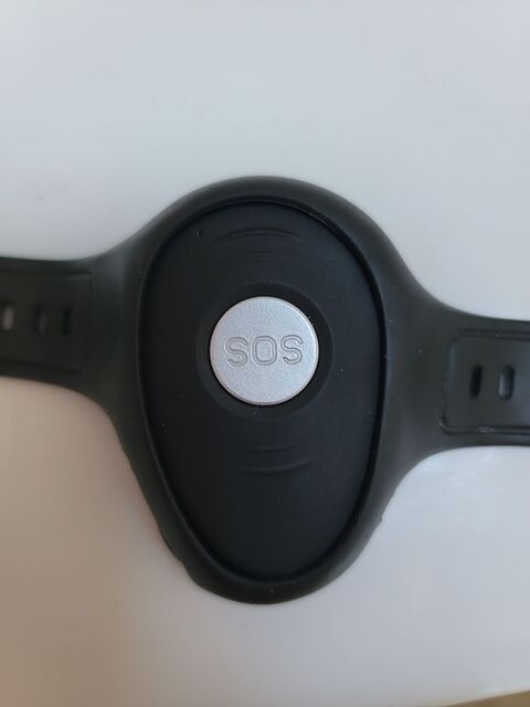 Montre 4G, GPS, tlphone , dtecteur de chute 150 Paris 6 (75)