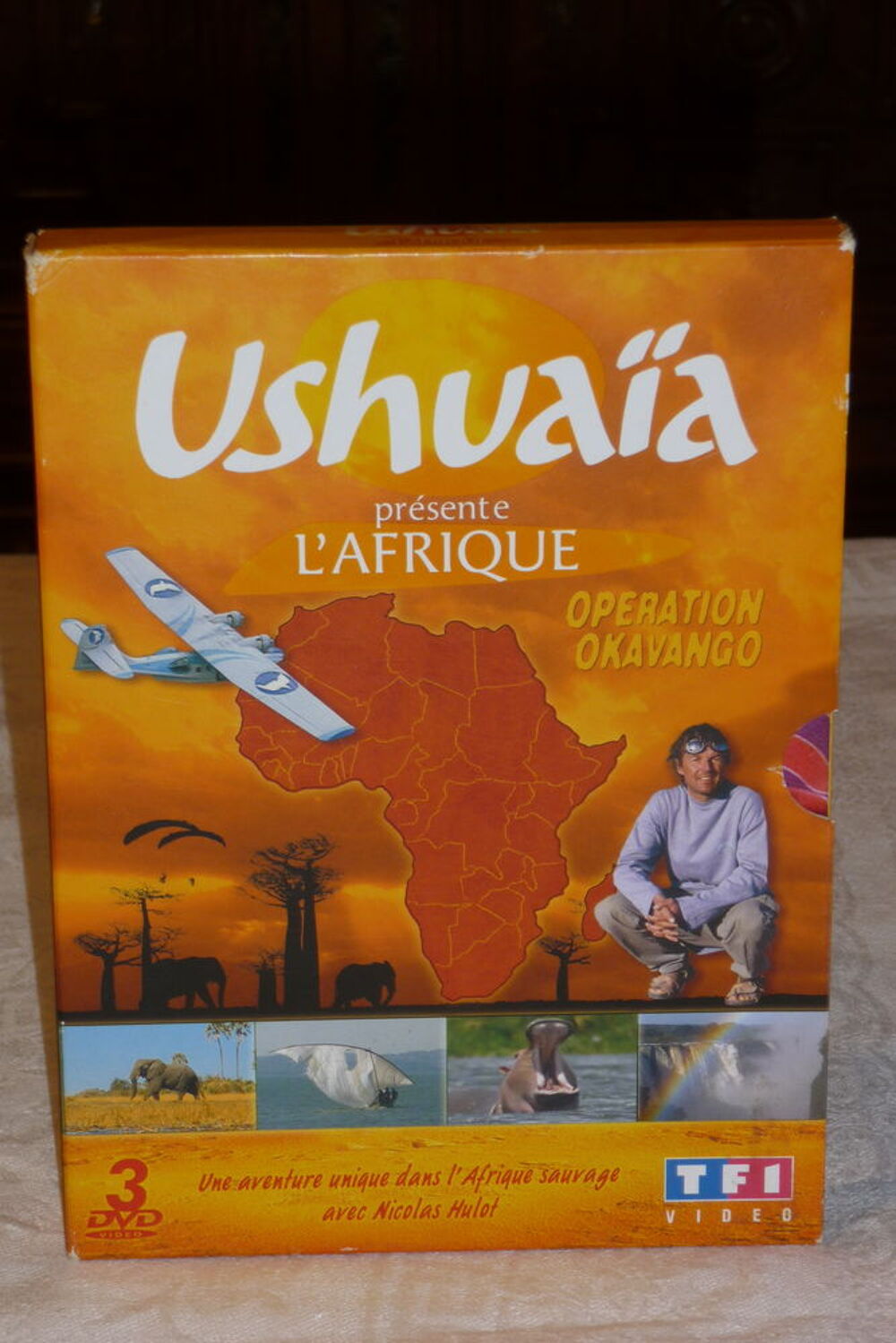 1 coffret Ushua&iuml;a de 3 DVD DVD et blu-ray
