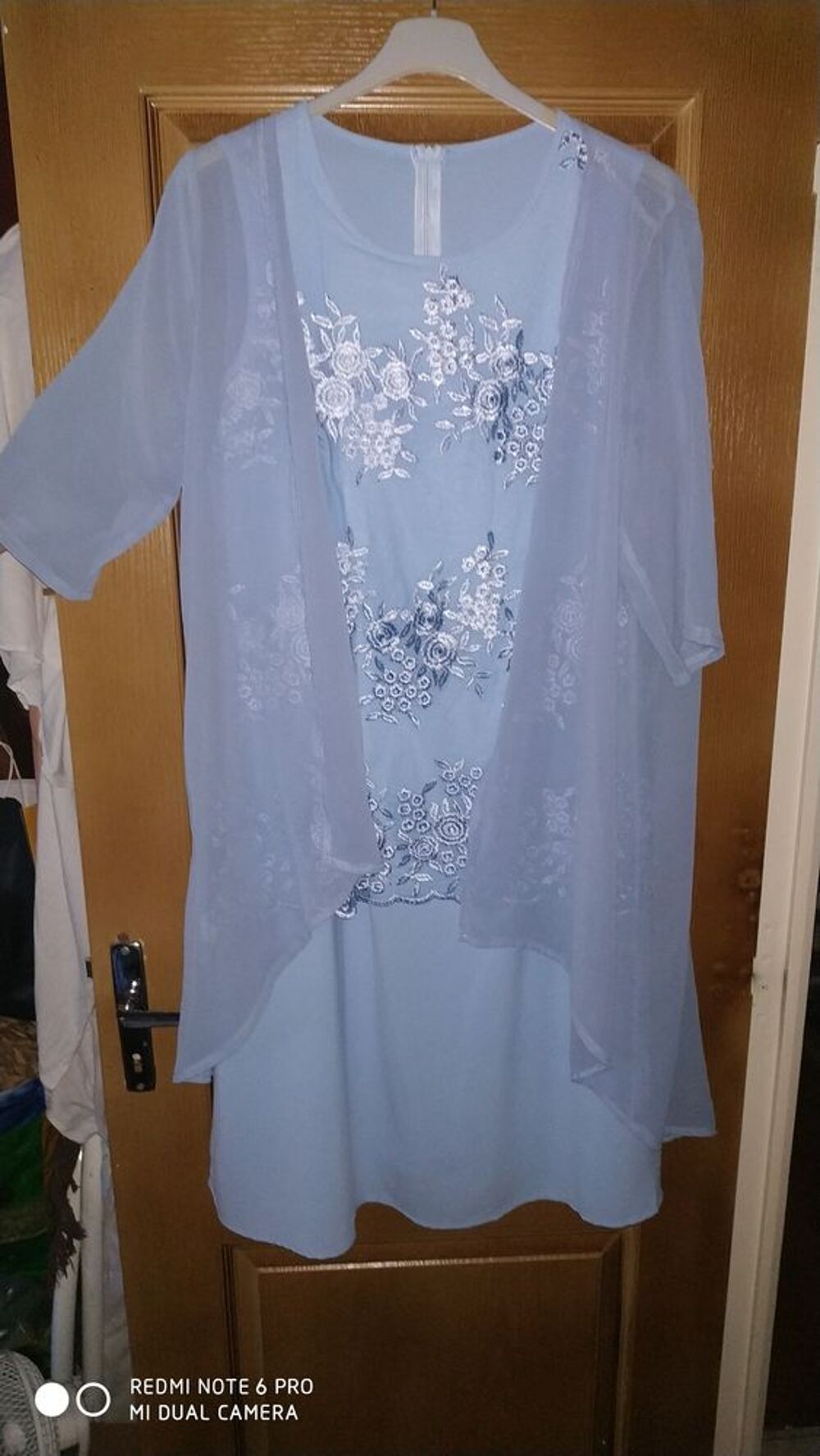 robe de c&eacute;r&eacute;monie mariage Vêtements