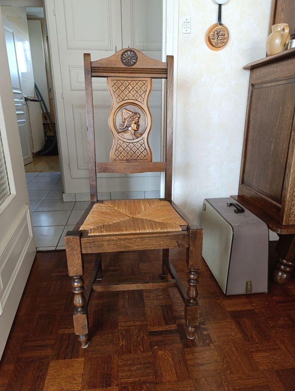 6 CHAISES STYLE BRETON Meubles