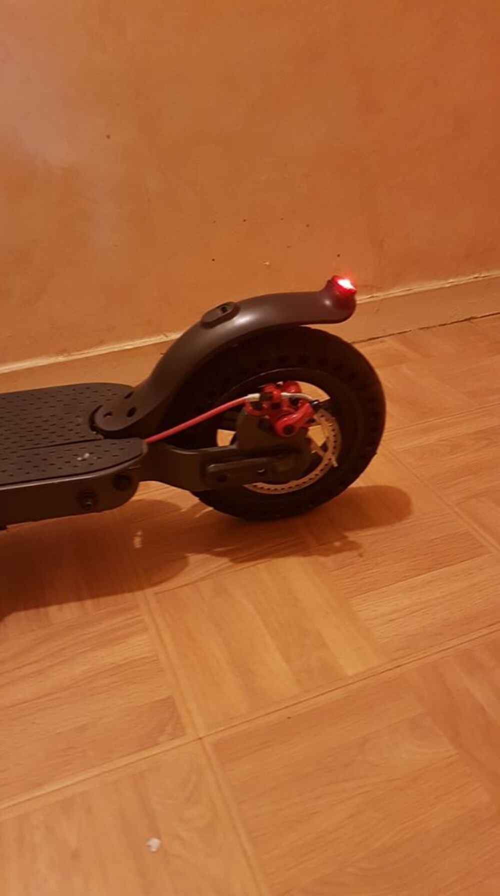 trottinette &eacute;lectronique g scooter s9xbooot noir ecogyro Sports