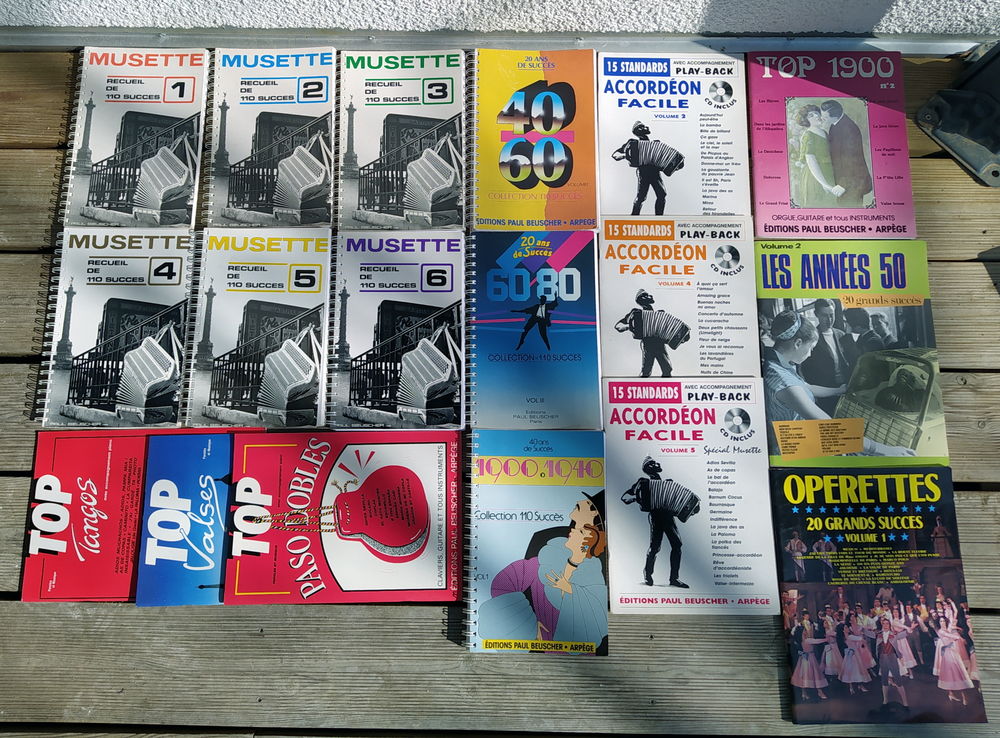 plusieurs accord&eacute;ons r&eacute;vis&eacute;s et garantis visible sur le site Instruments de musique