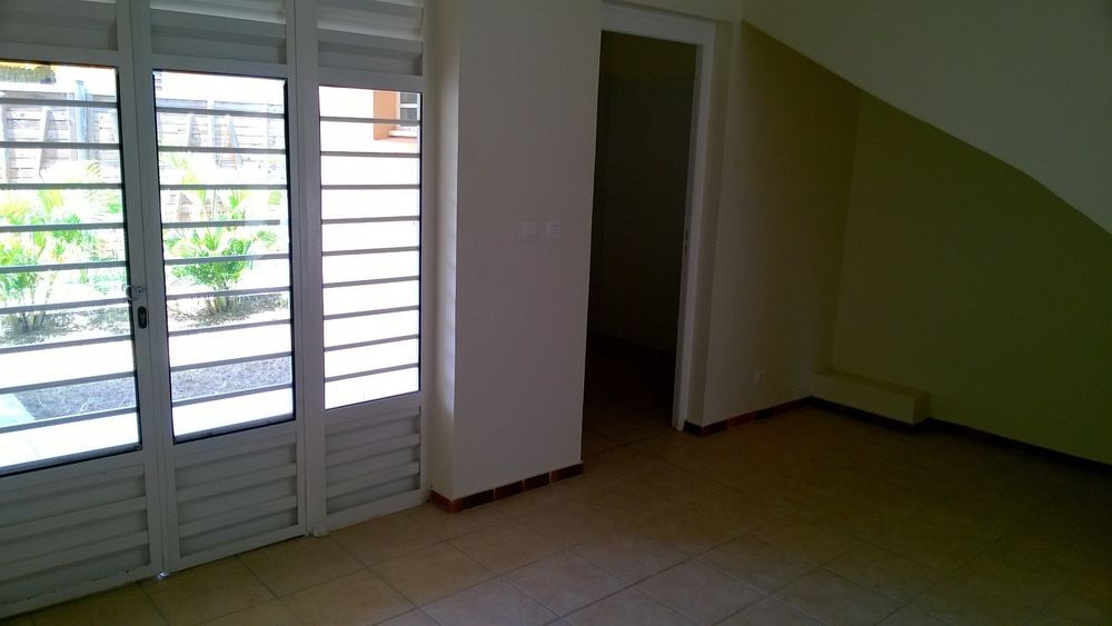 Location Appartement Appart T2 vide en RC avec jardin à Anse a l'Ane Les trois-Îlets