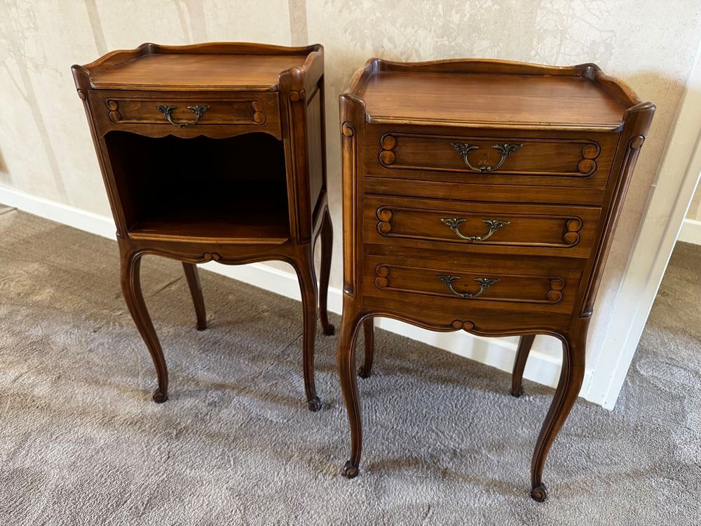 Lot de 2 petits chevets Louis Philippe Meubles