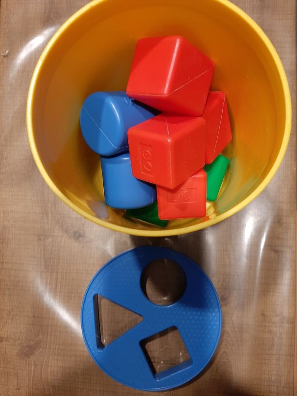 BOITE A FORME VINTAGE FISHER PRICE - 8 EUROS Jeux / jouets