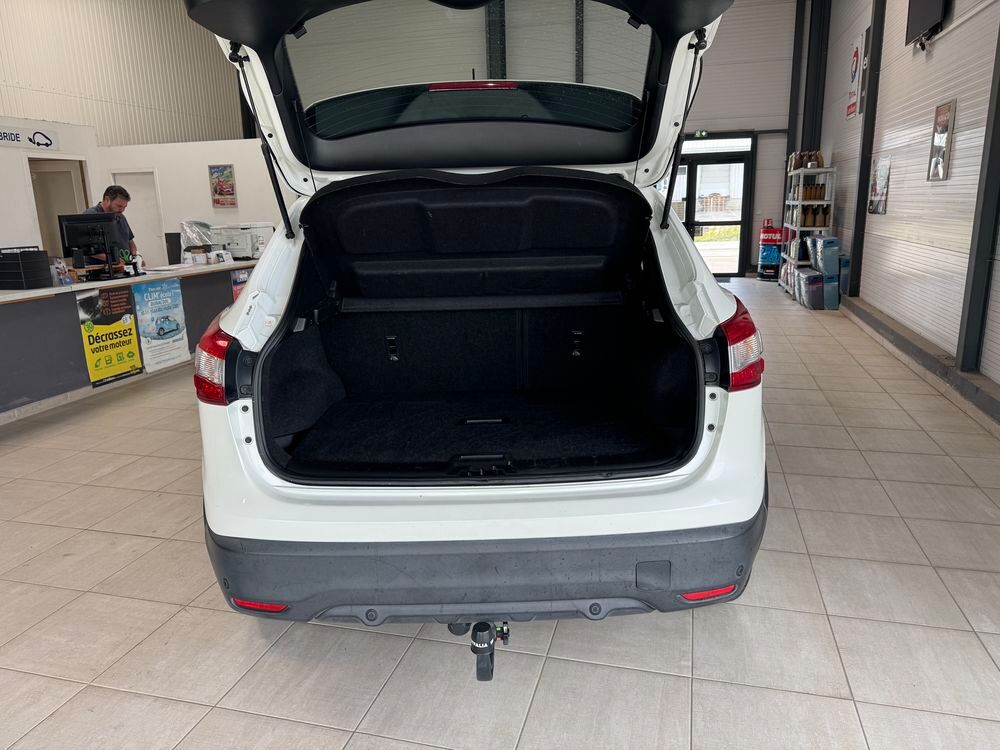 Qashqai 1.2 DIG-T 115 cv ACENTA 2014 occasion 56400 Brech
