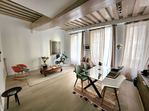    Île Saint-Louis  2 pièces de 55 m²  Rue des Deux Ponts Appartement - 2 pièce(s) - 55 m²