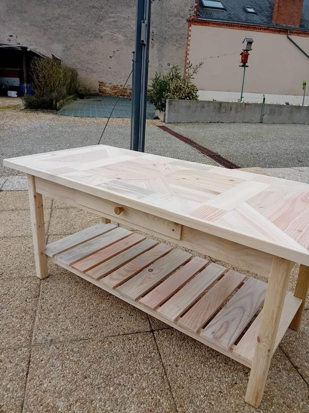 table de salon, tr&egrave;s originale Meubles