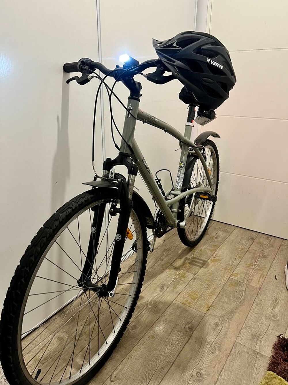 v&eacute;lo Btwin V�los