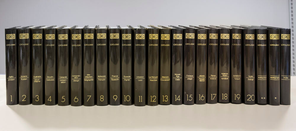 La grande encyclop&eacute;die Larousse, 23 volumes Livres et BD