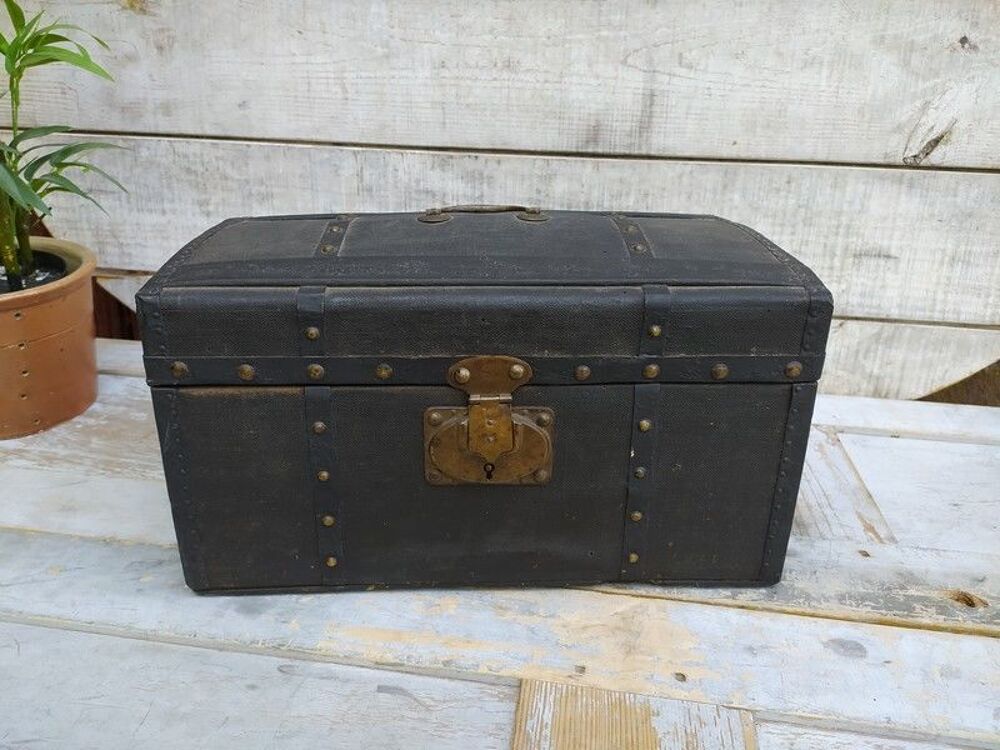 Ancien Petit Coffre Malle de Poup&eacute;e Bois Tissus XIX&egrave;me Décoration