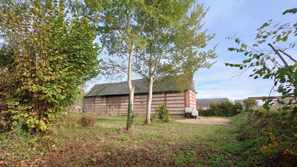 Vente Remise/Grange Batiment agricole briques et silex 250m2 Touffreville-la-cable